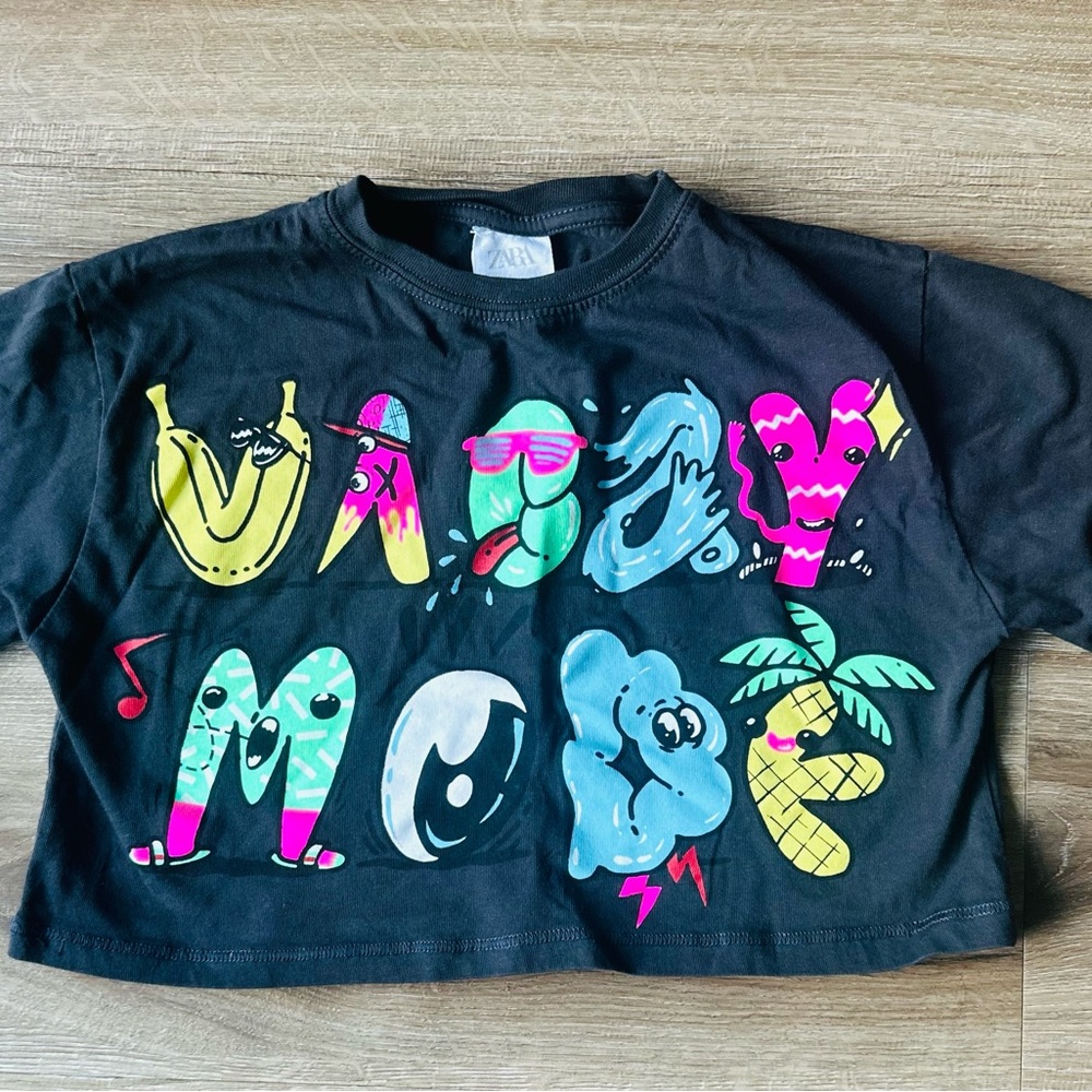 Zara Girl Vacay Tee- Size 6/7